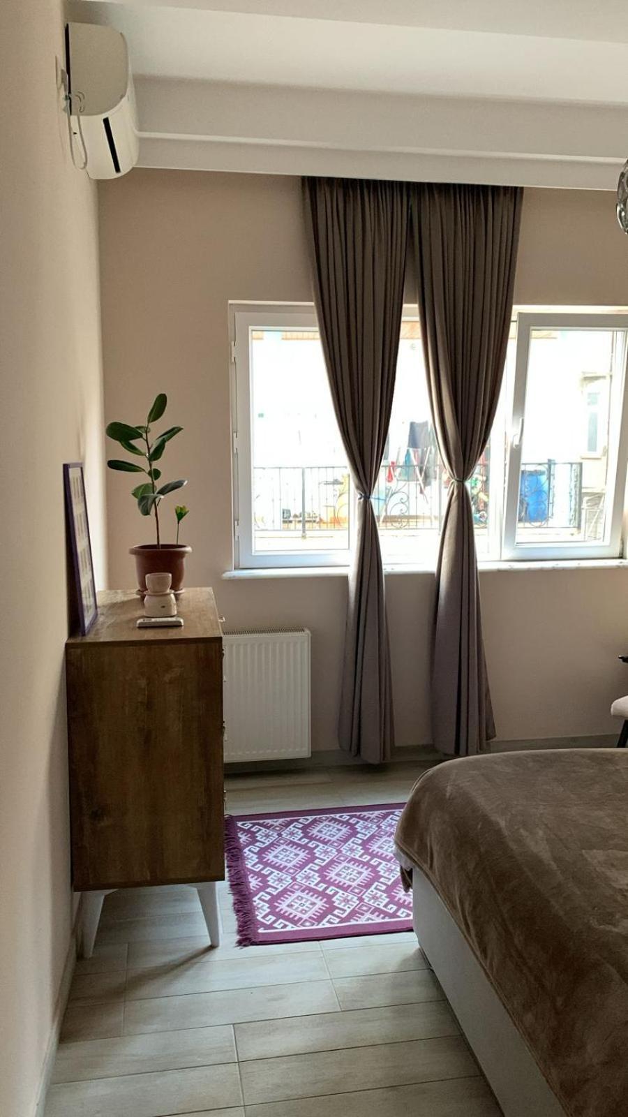 Medea'S Home Kutaisi Luaran gambar