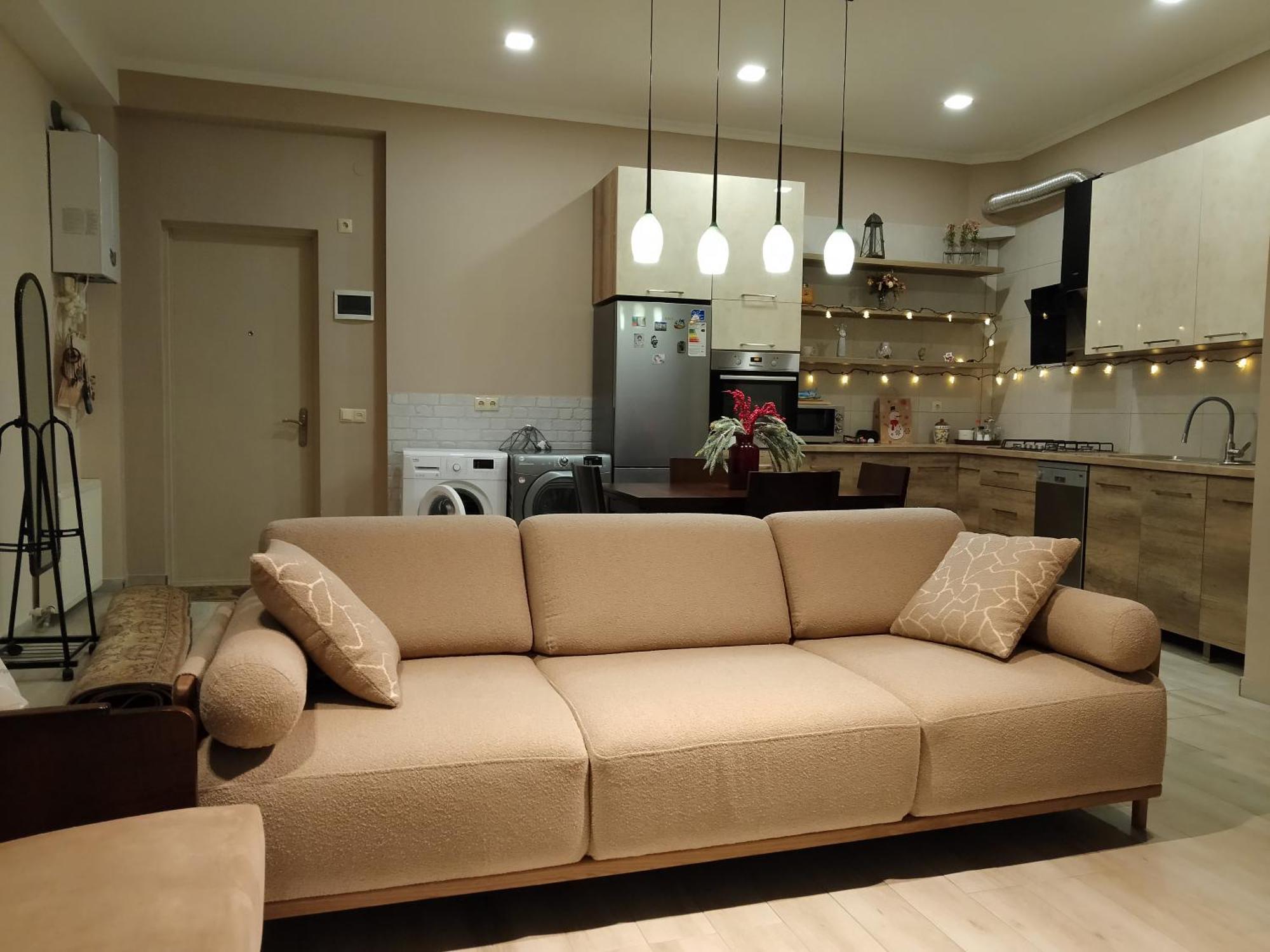 Medea'S Home Kutaisi Luaran gambar