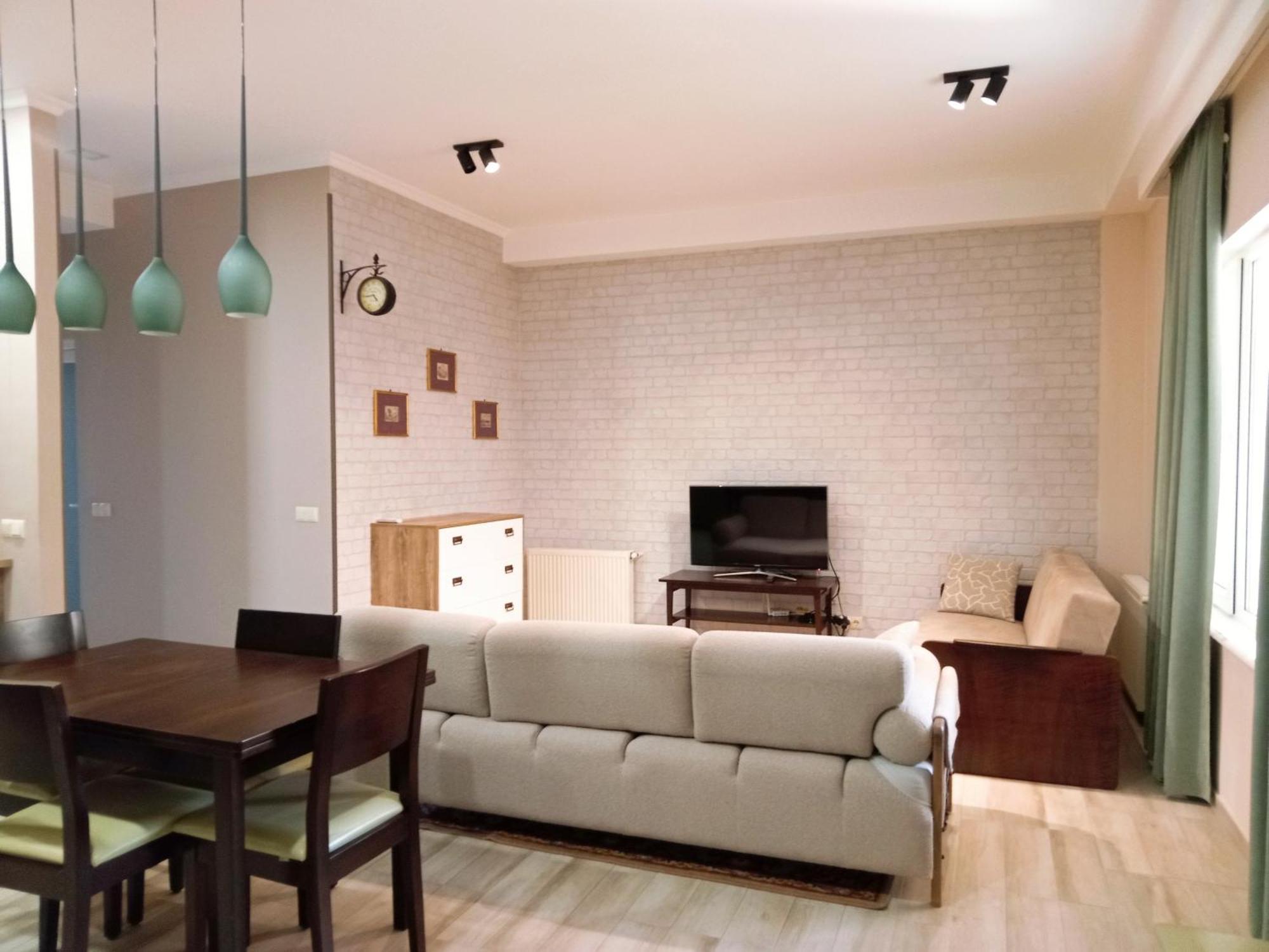 Medea'S Home Kutaisi Luaran gambar
