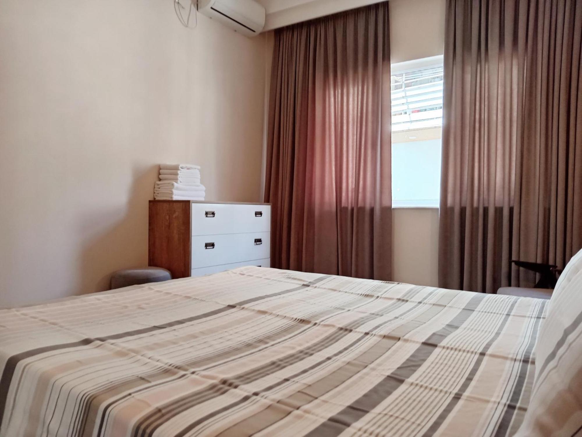 Medea'S Home Kutaisi Luaran gambar