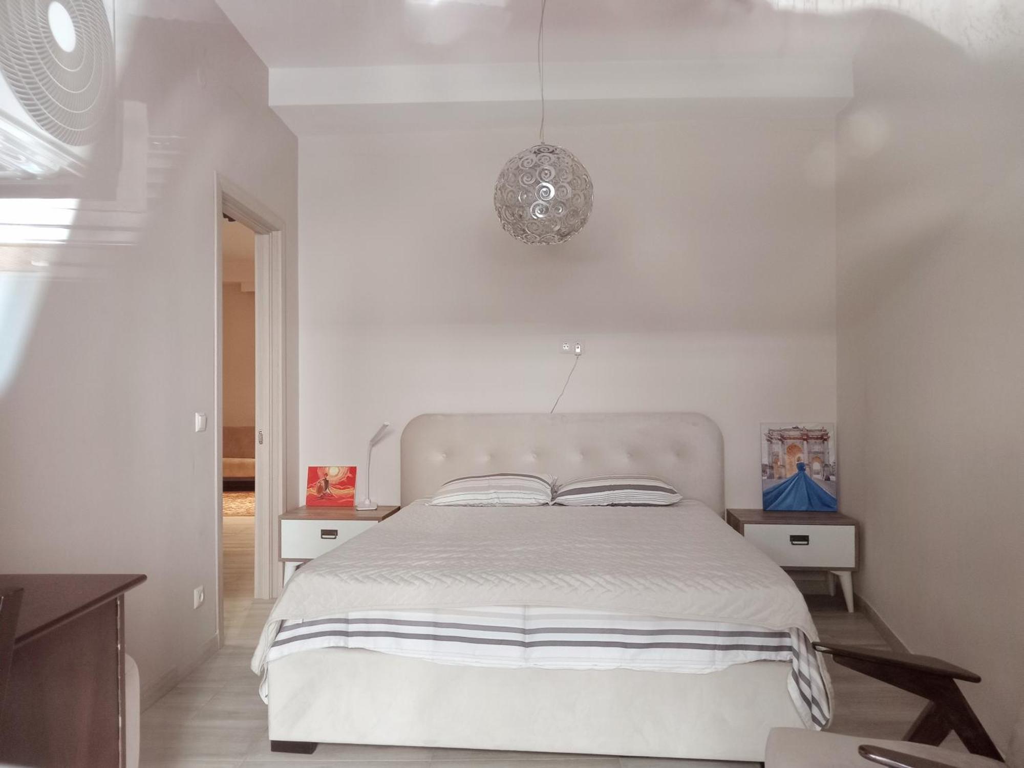 Medea'S Home Kutaisi Luaran gambar