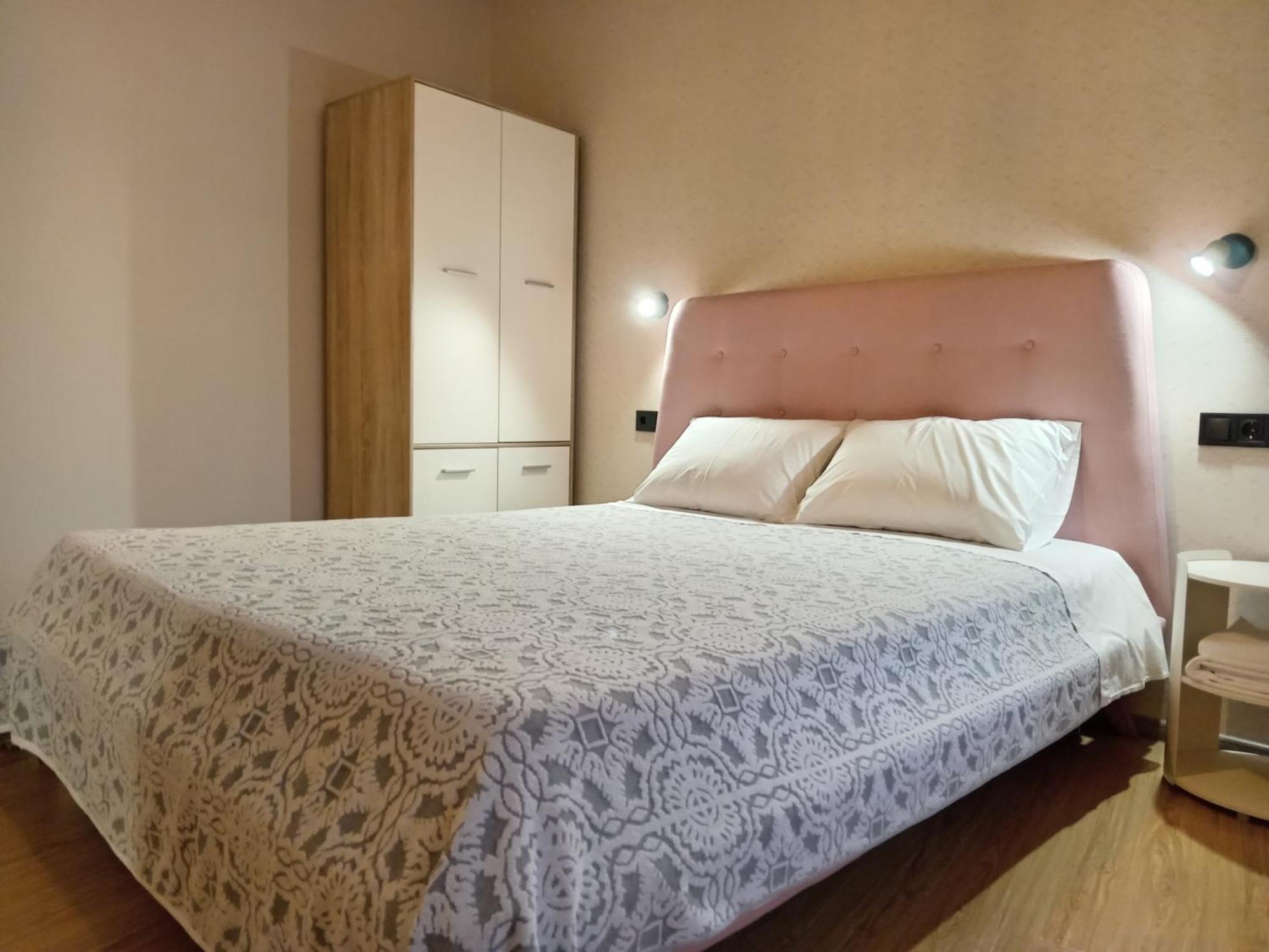 Medea'S Home Kutaisi Bilik gambar